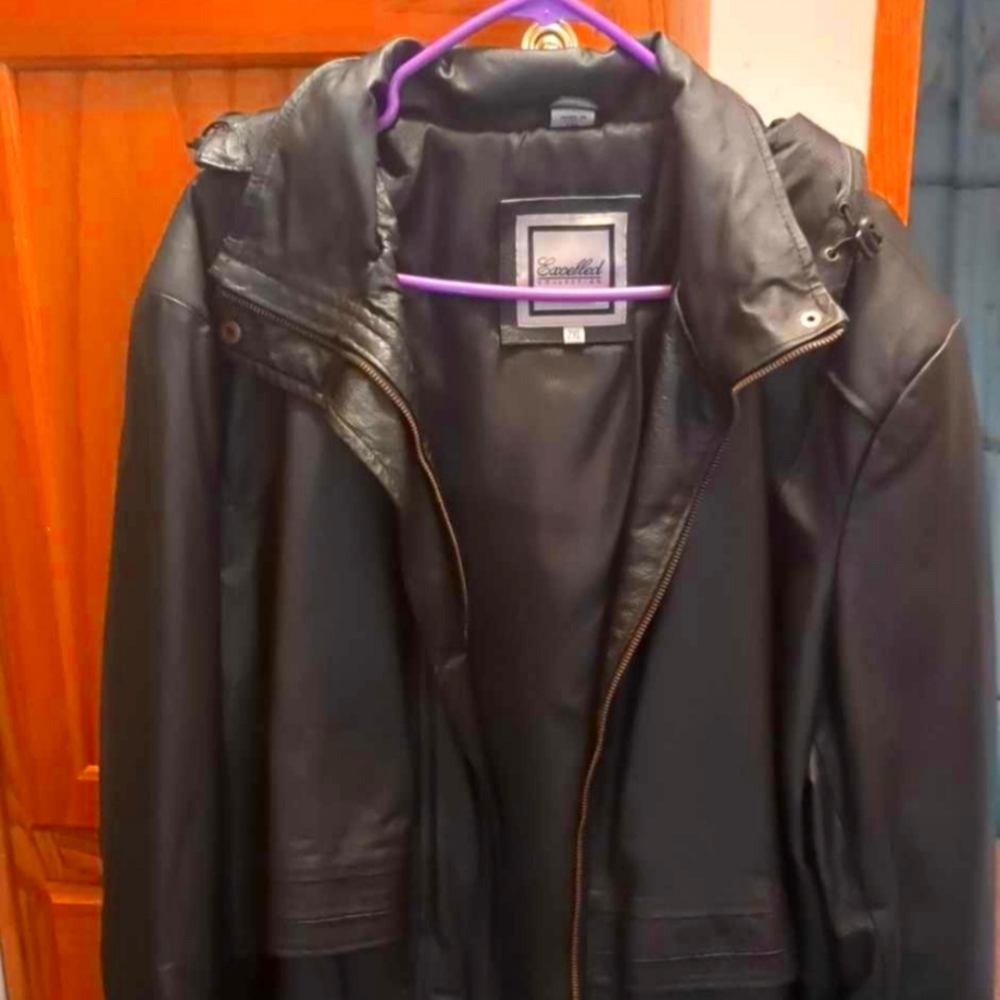 Leather woman's coat with hood